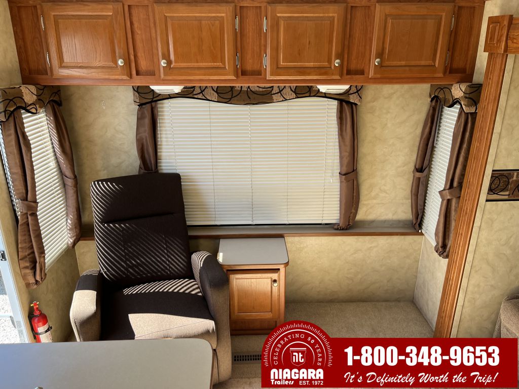 2011 Holiday Rambler 28rls