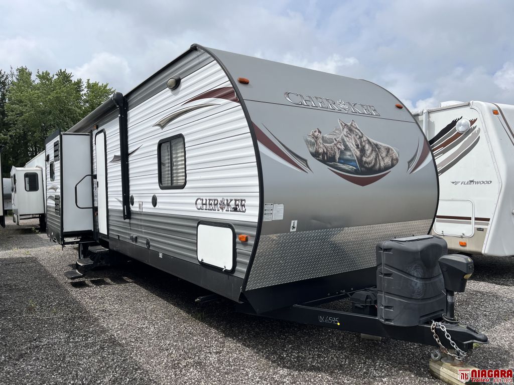 2014 FOREST RIVER CHEROKEE 304BH