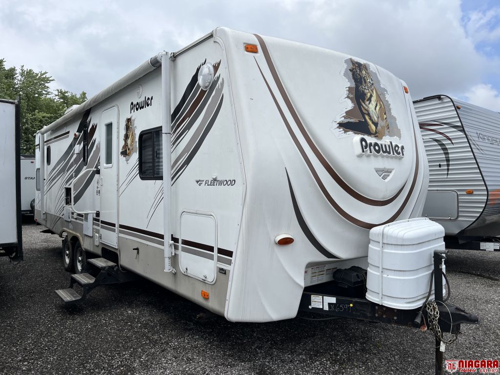 2009 FLEETWOOD PROWLER 2702BS