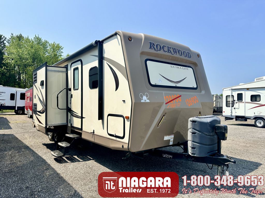 2016 ROCKWOOD ULTRA LITE 2607A