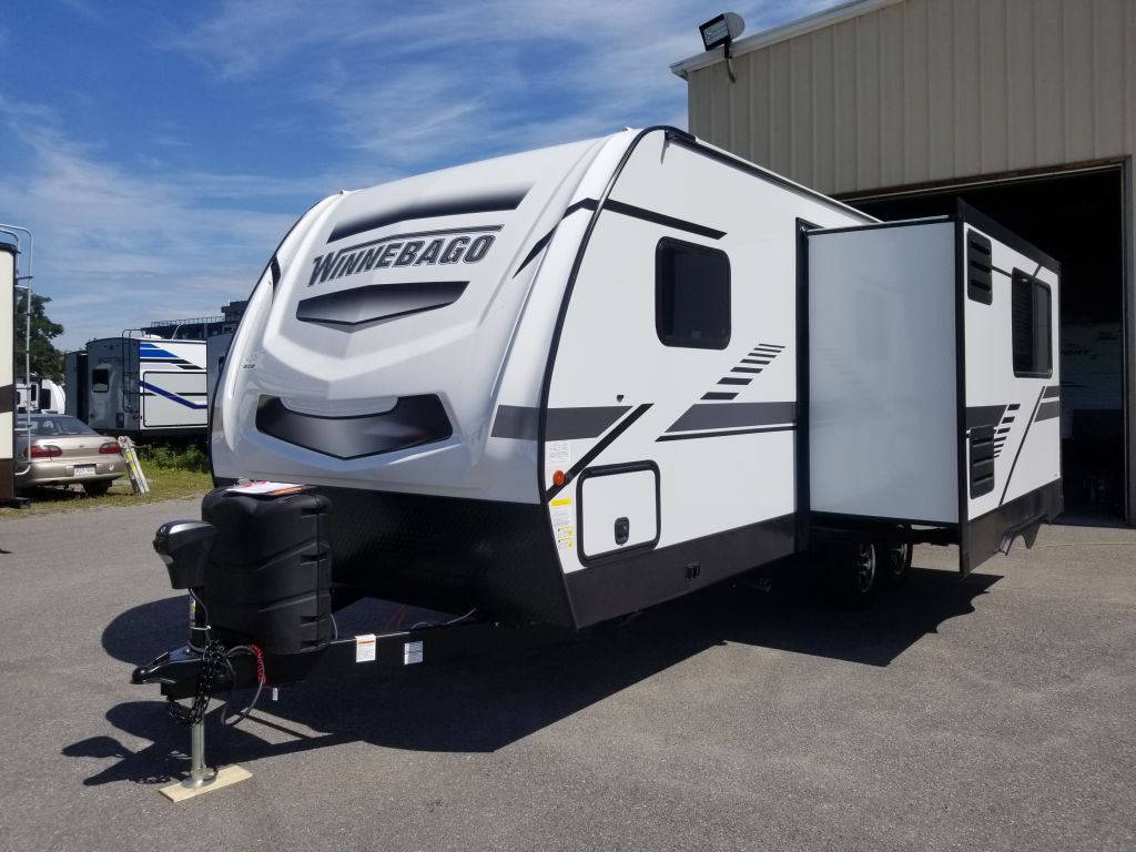 2022 Winnebago 2327tb