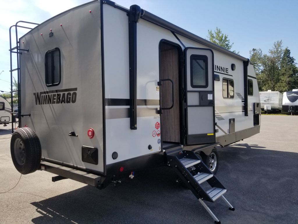 2022 Winnebago 2327tb