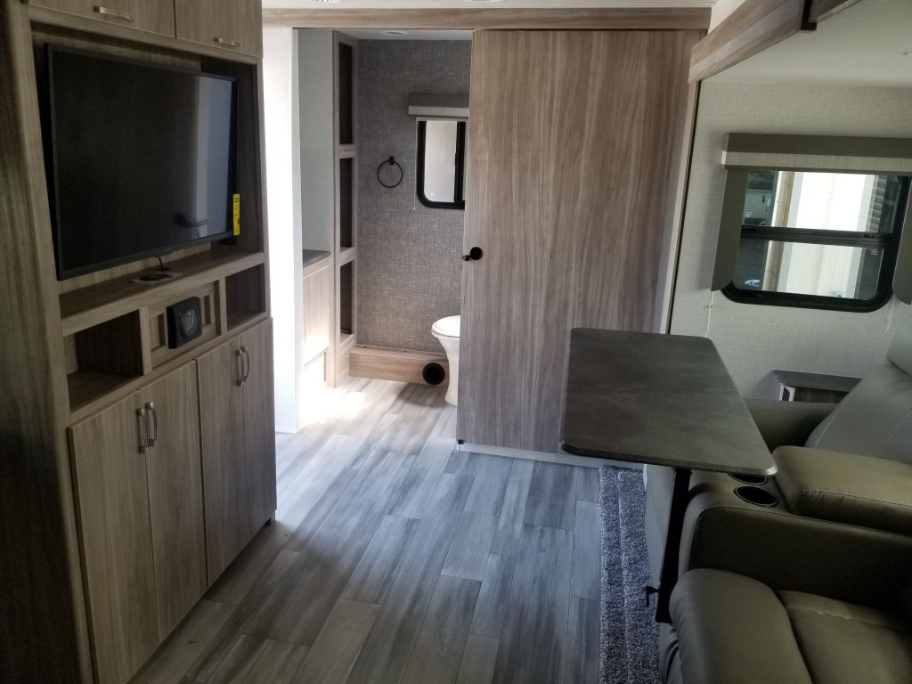 2022 Winnebago 2327tb