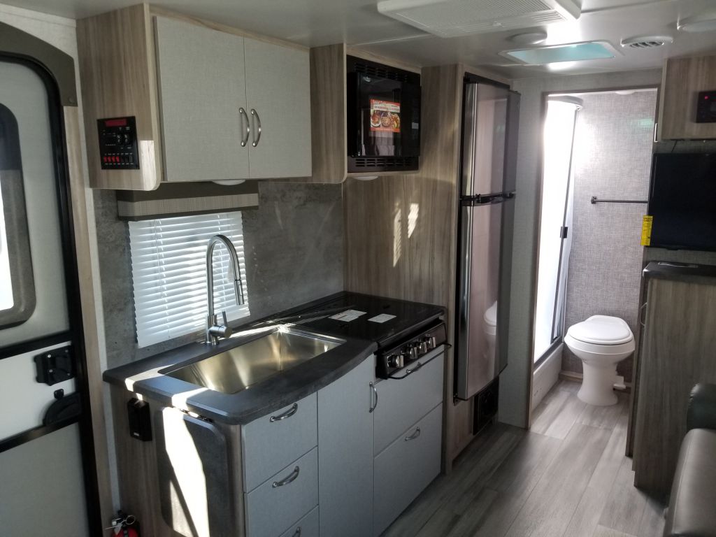 2022 Winnebago 2108fbs