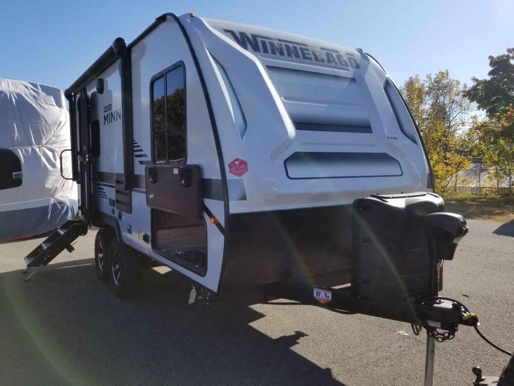 2022 WINNEBAGO MICRO MINNIE 1808FBS