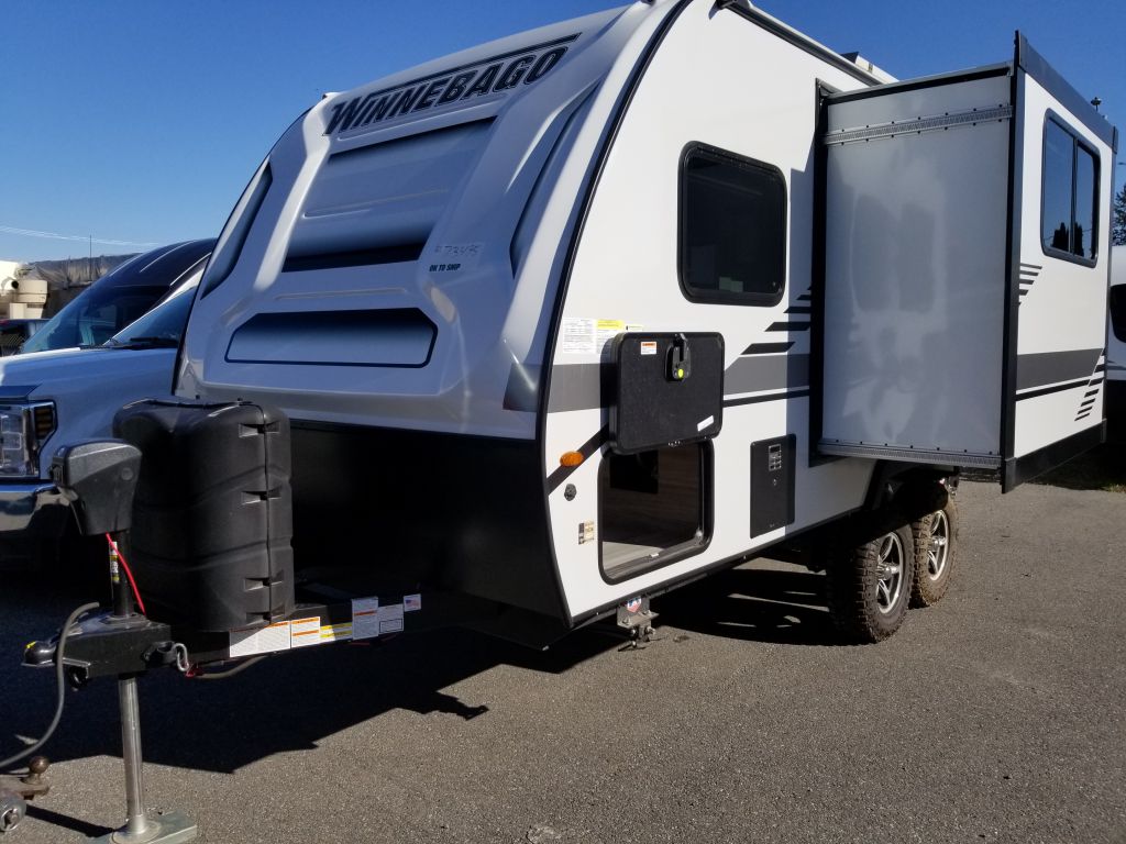 2022 Winnebago 1808fbs