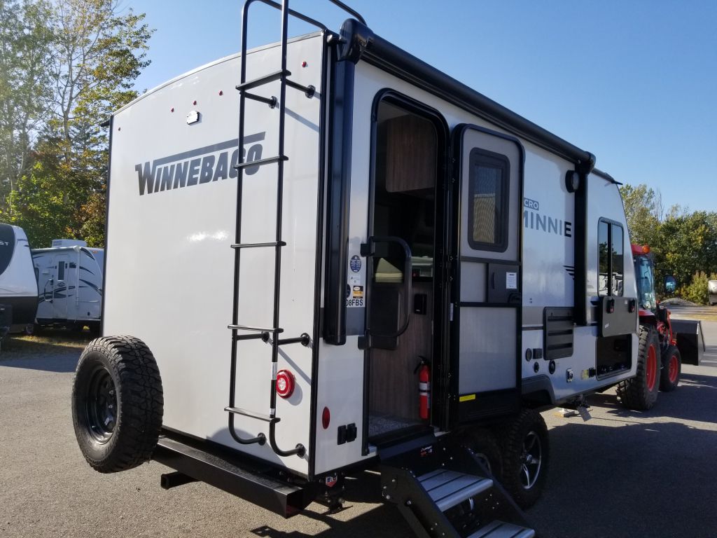 2022 Winnebago 1808fbs