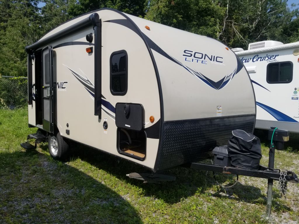 2017 VENTURE SONIC LITE 167VMS