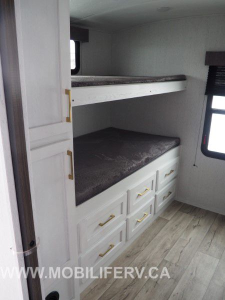 2022 Dutchmen RV 3203bh