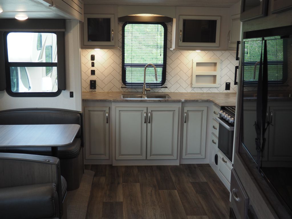 2021 Keystone RV cougar 29mbs