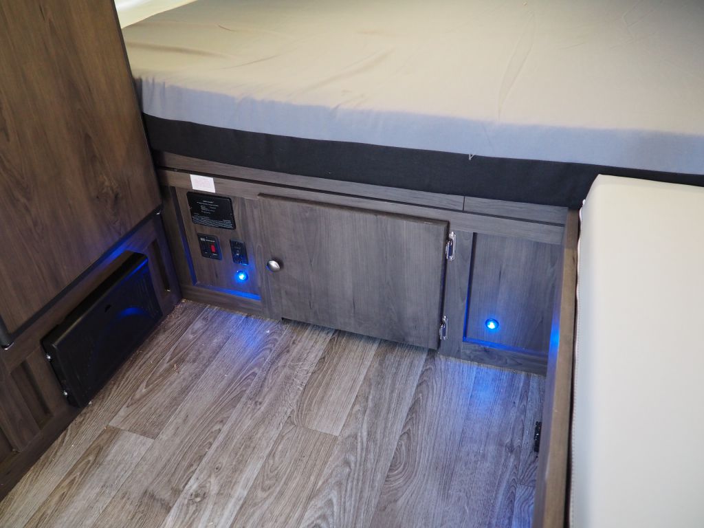 New and Used RV Tent Trailers for Sale RVHotline Canada RV Trader