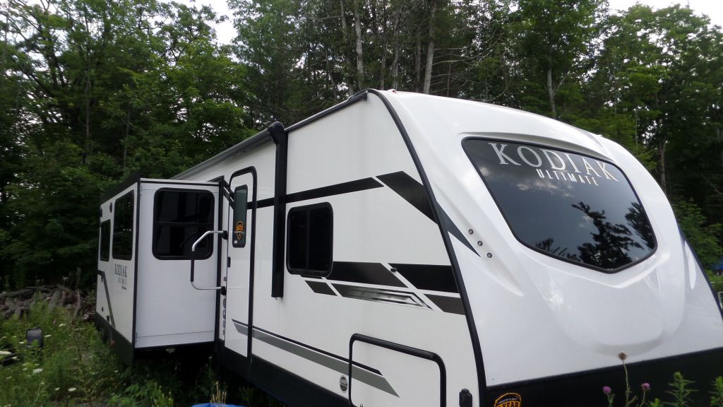 Kodiak Ultimate Travel Trailers Lovesick RV Sales