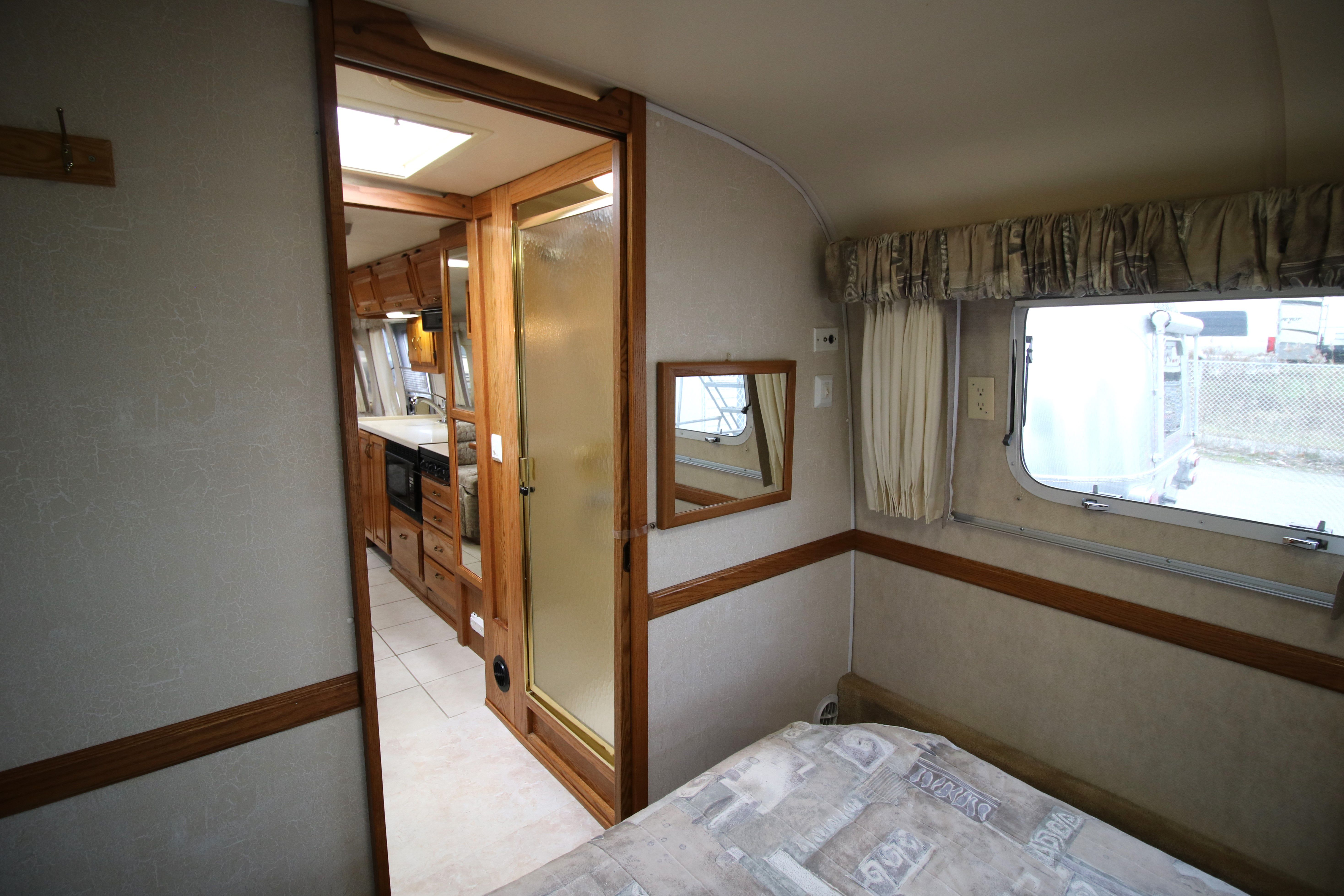 2000 Airstream excella 30rbq