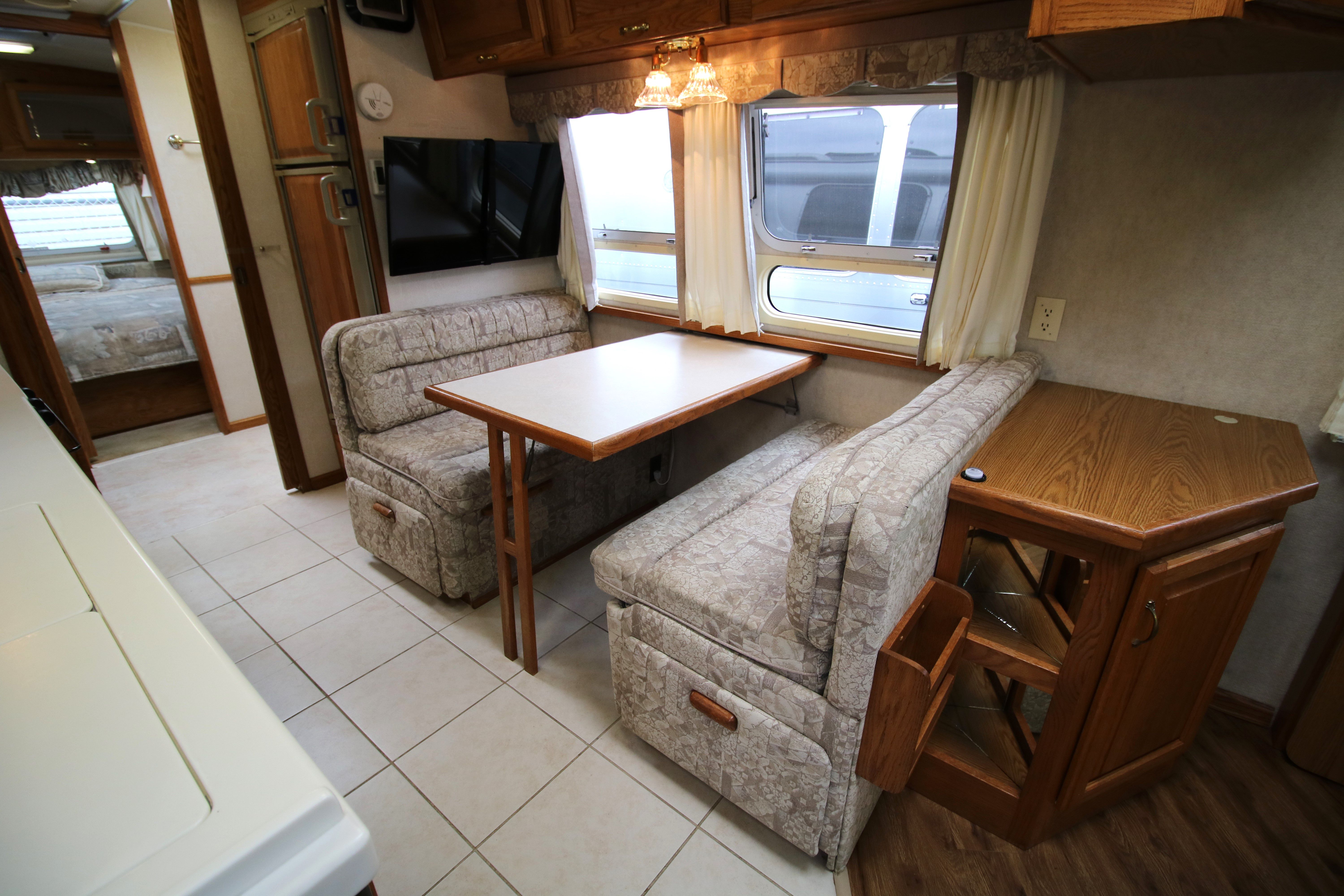 2000 Airstream excella 30rbq