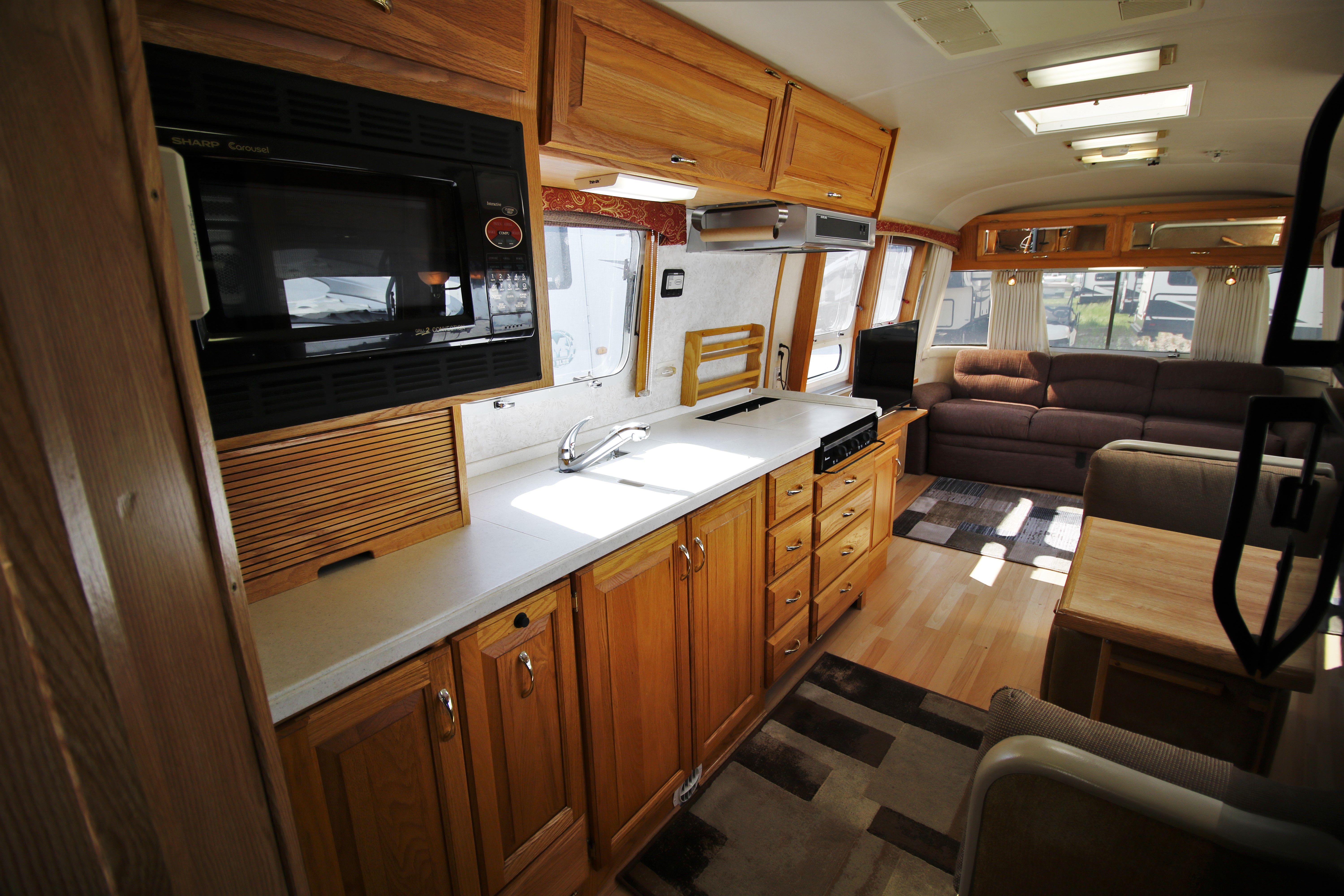 2004 Airstream classic 34 twin