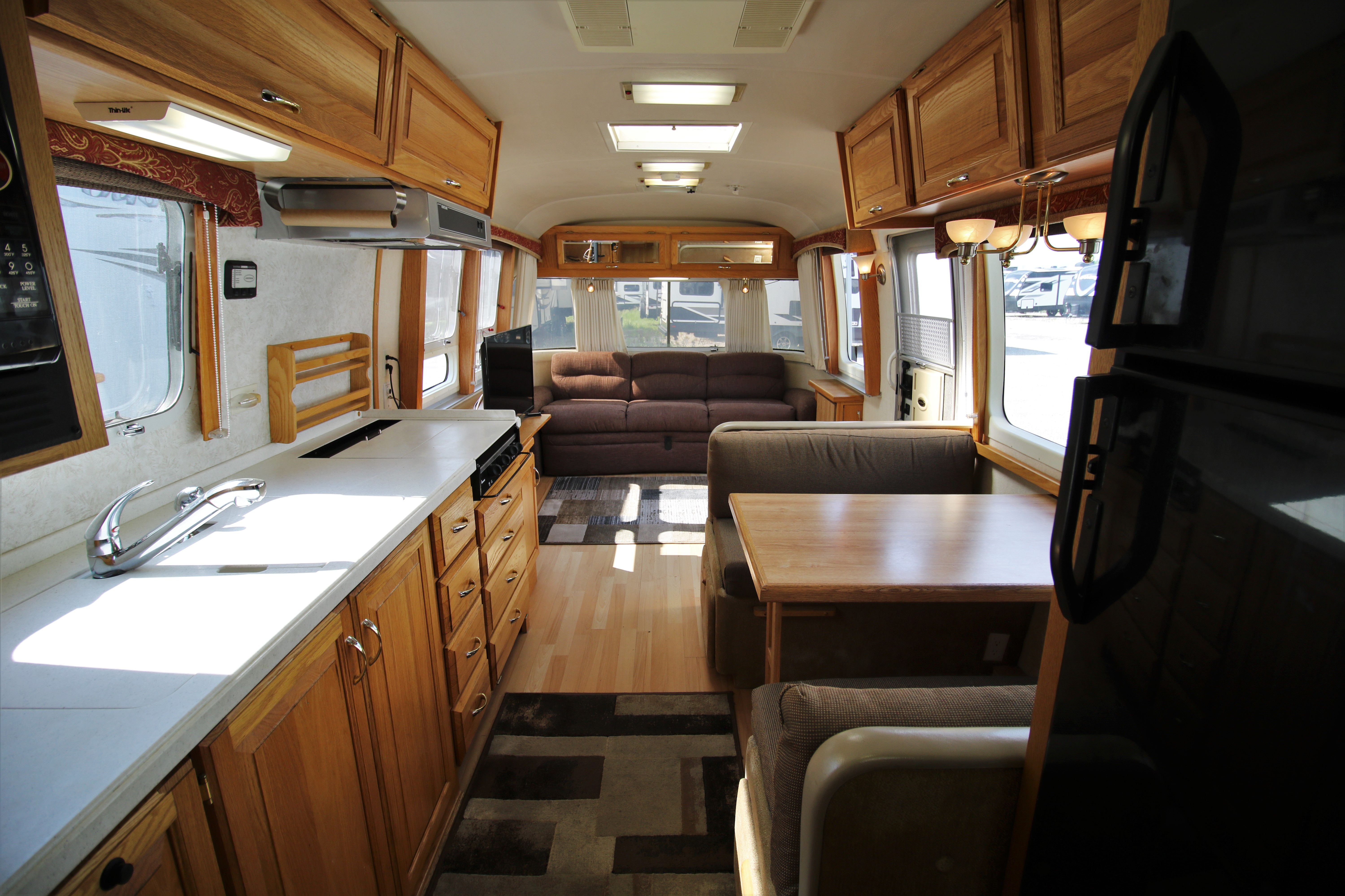 2004 Airstream classic 34 twin