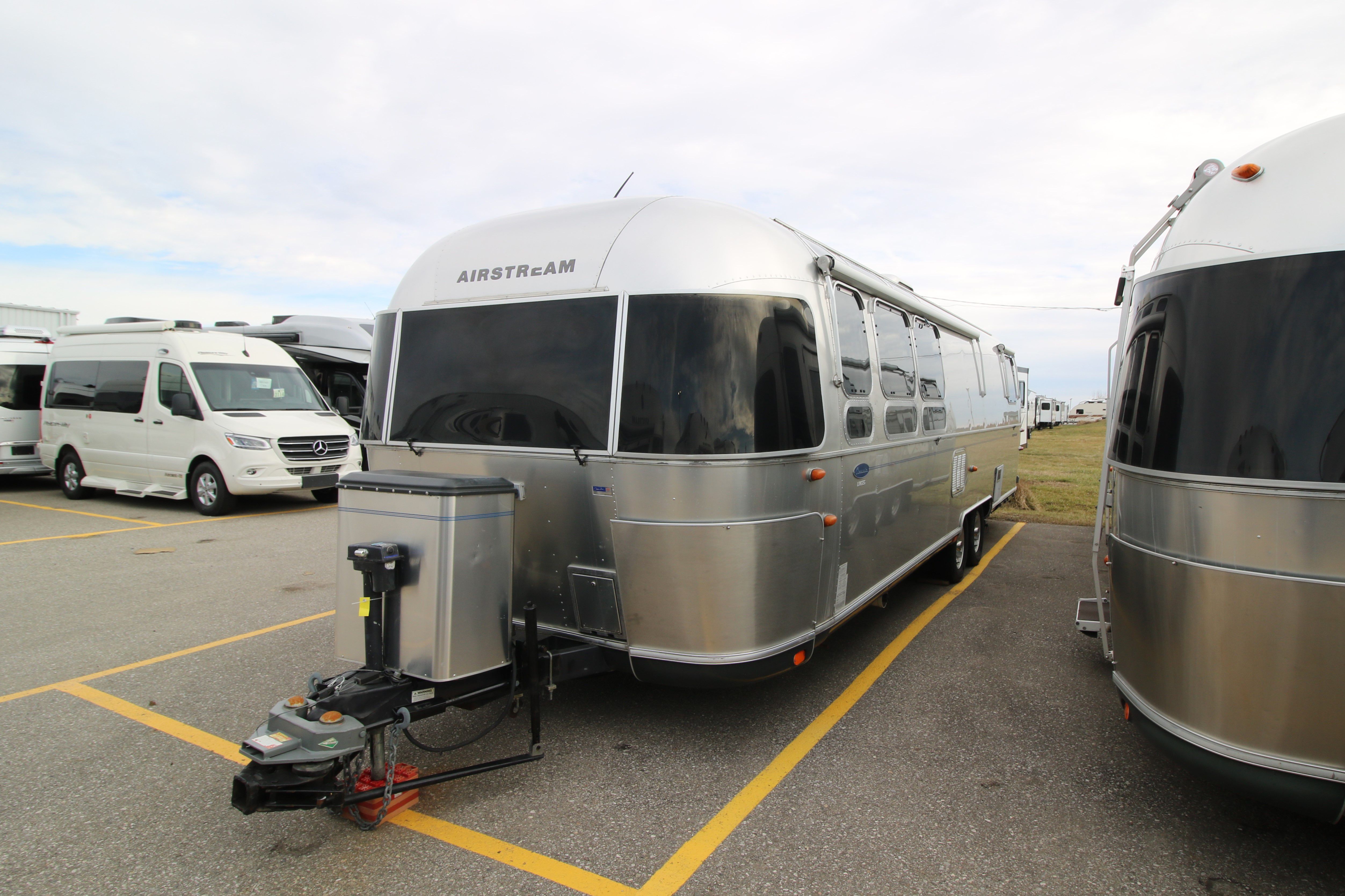 2009 Airstream classic 31d