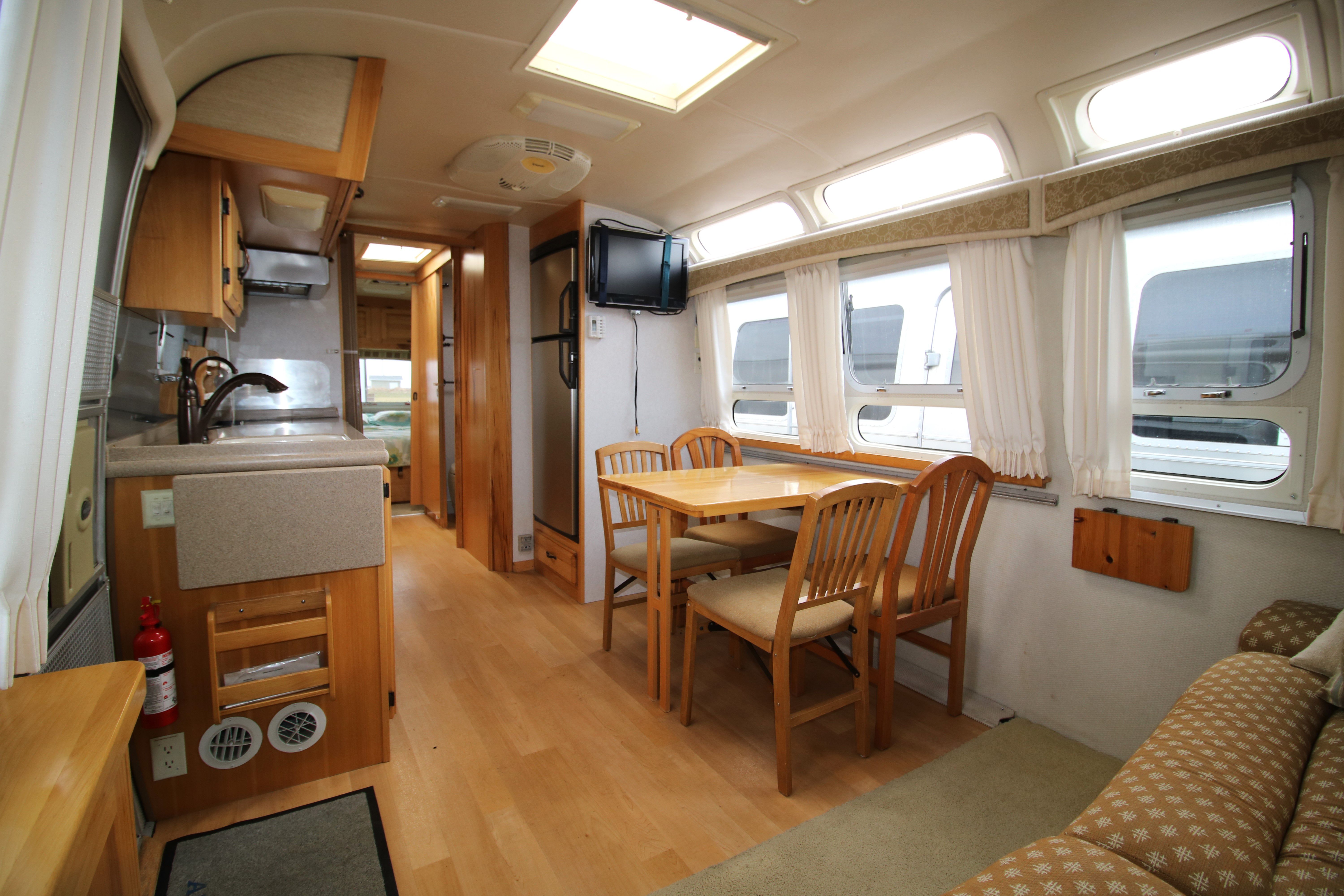 2009 Airstream classic 31d