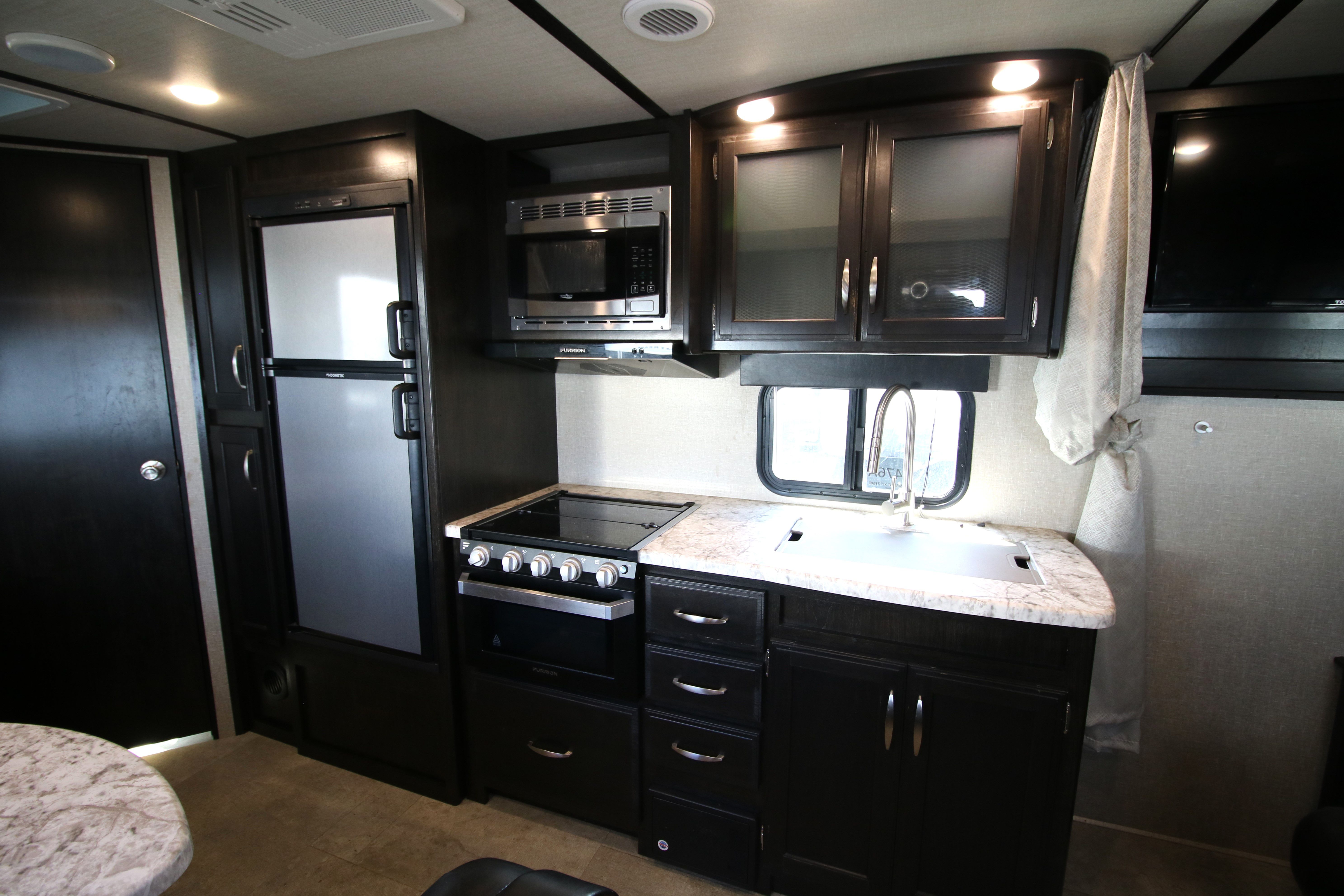 2019 Grand Design RV imagine 21bhe