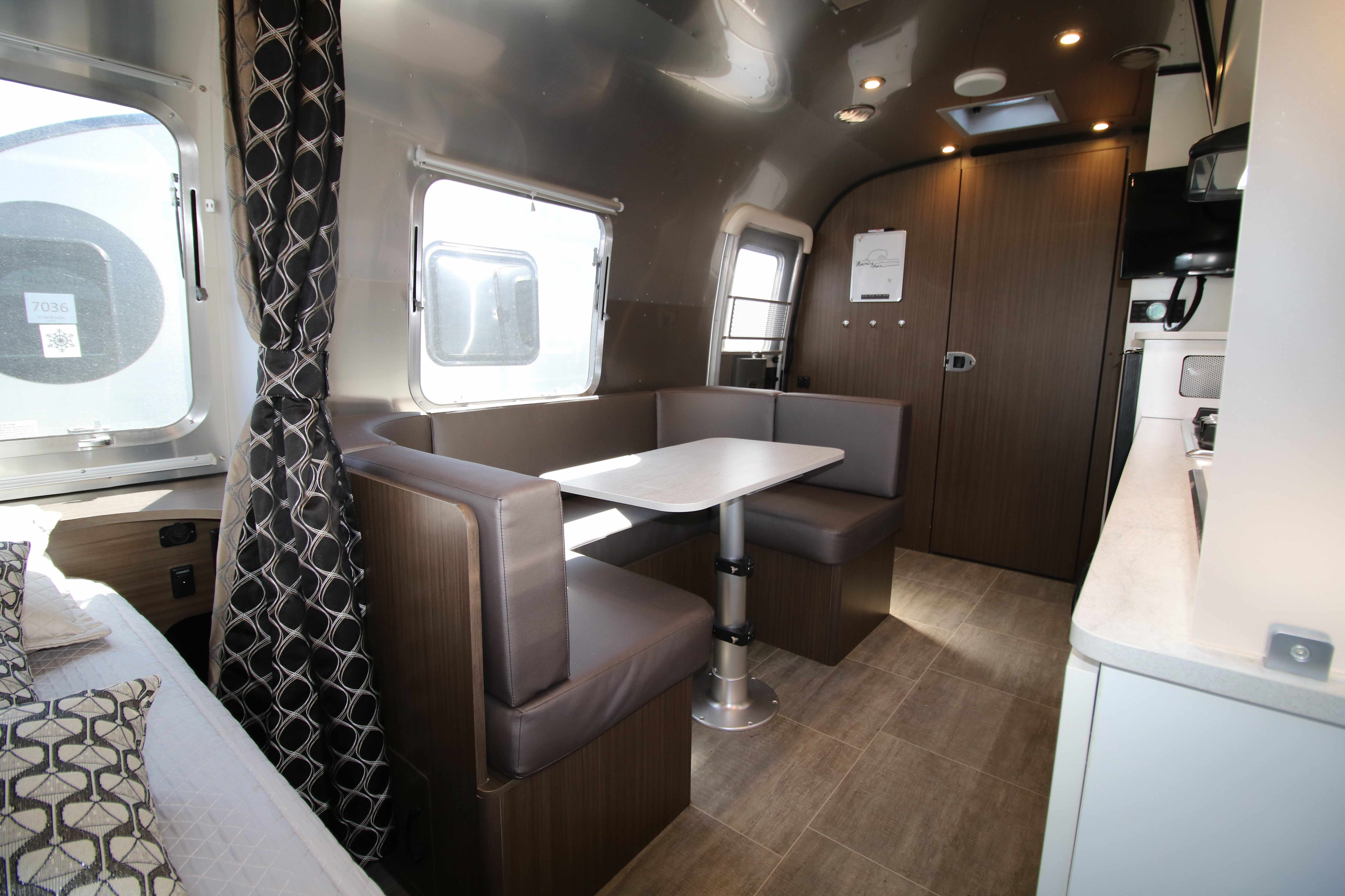 2020 Airstream caravel 22fb