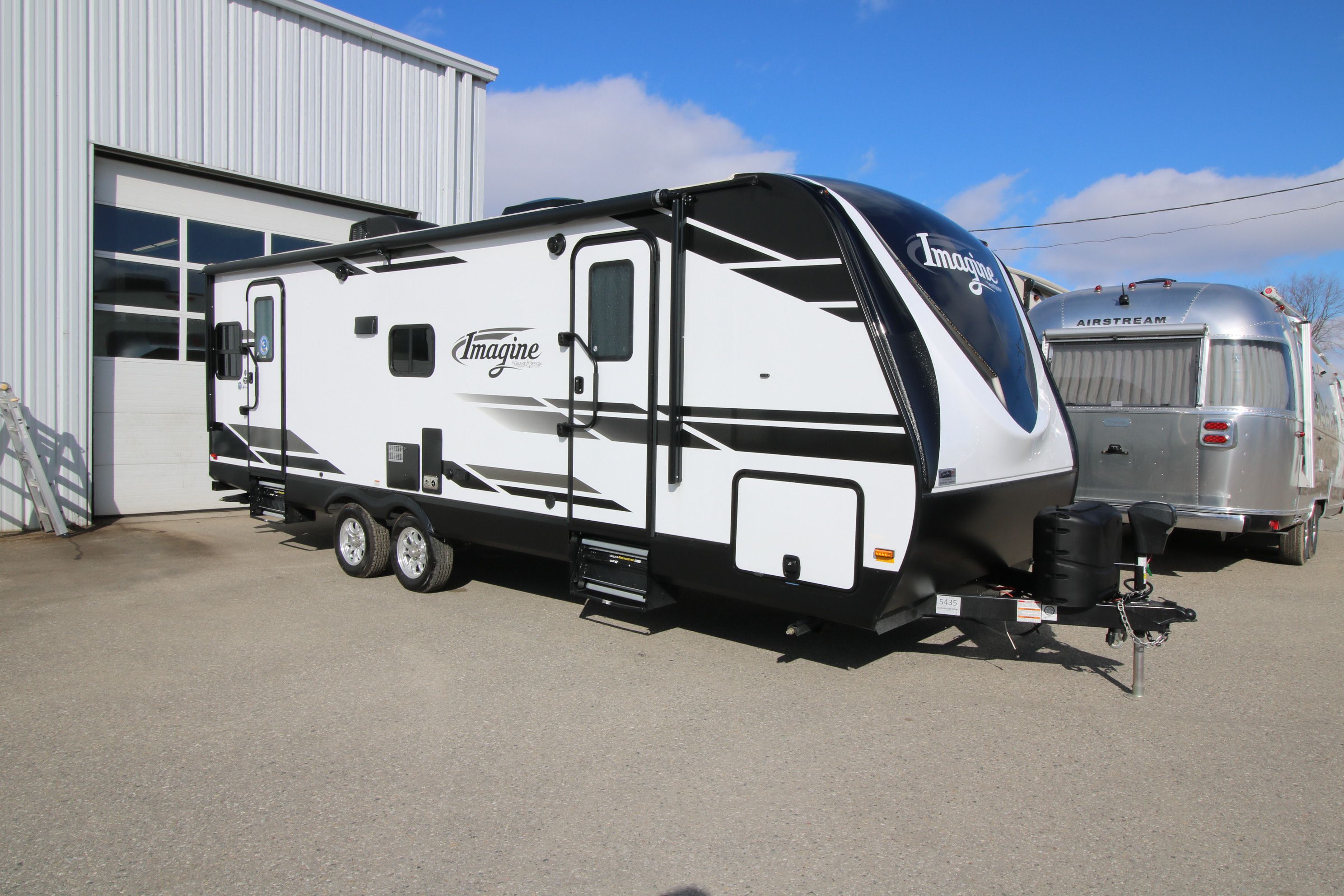 25 ft imagine travel trailer