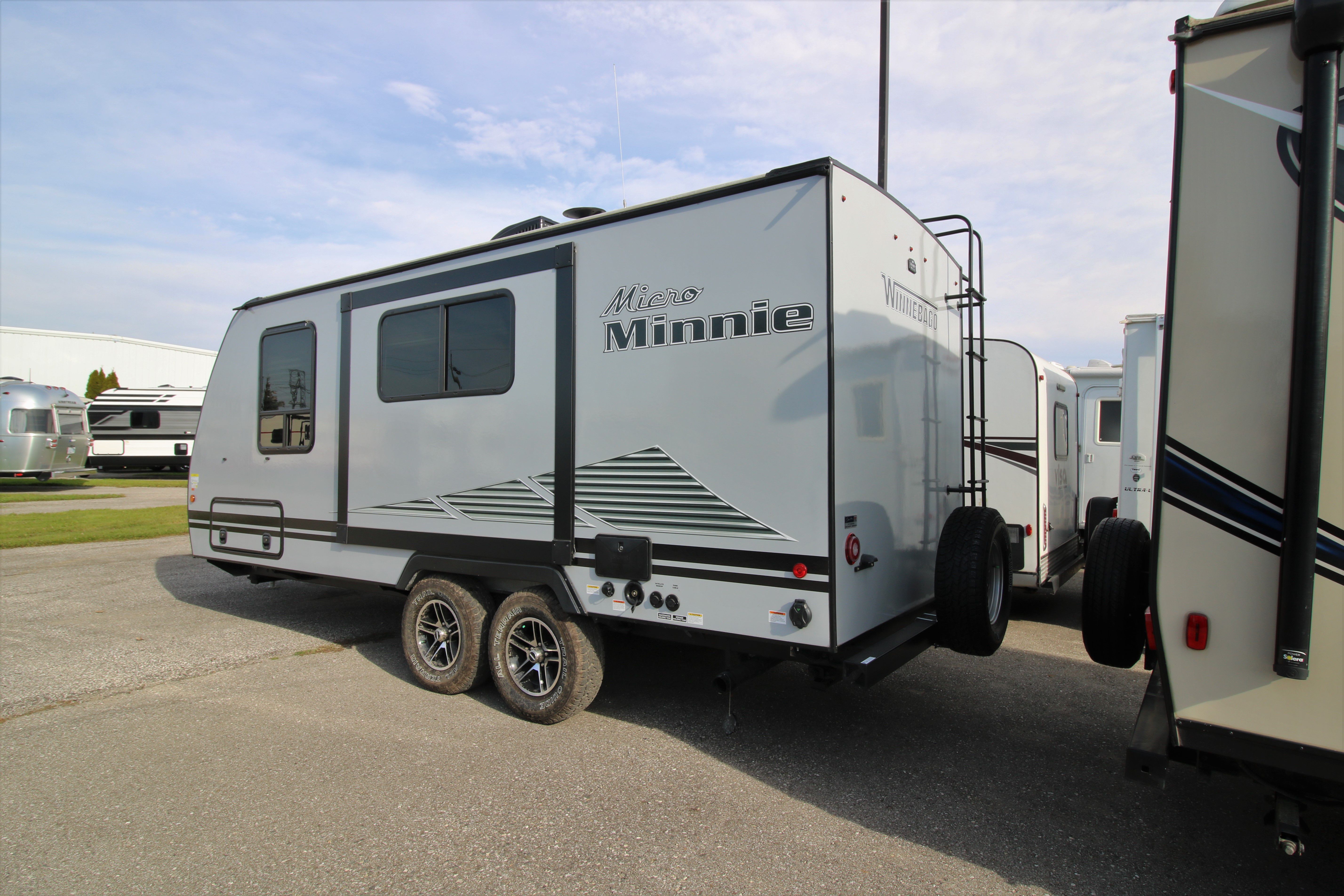 USED 2020 WINNEBAGO MICRO MINNIE 2108DS TRAVEL TRAILER London