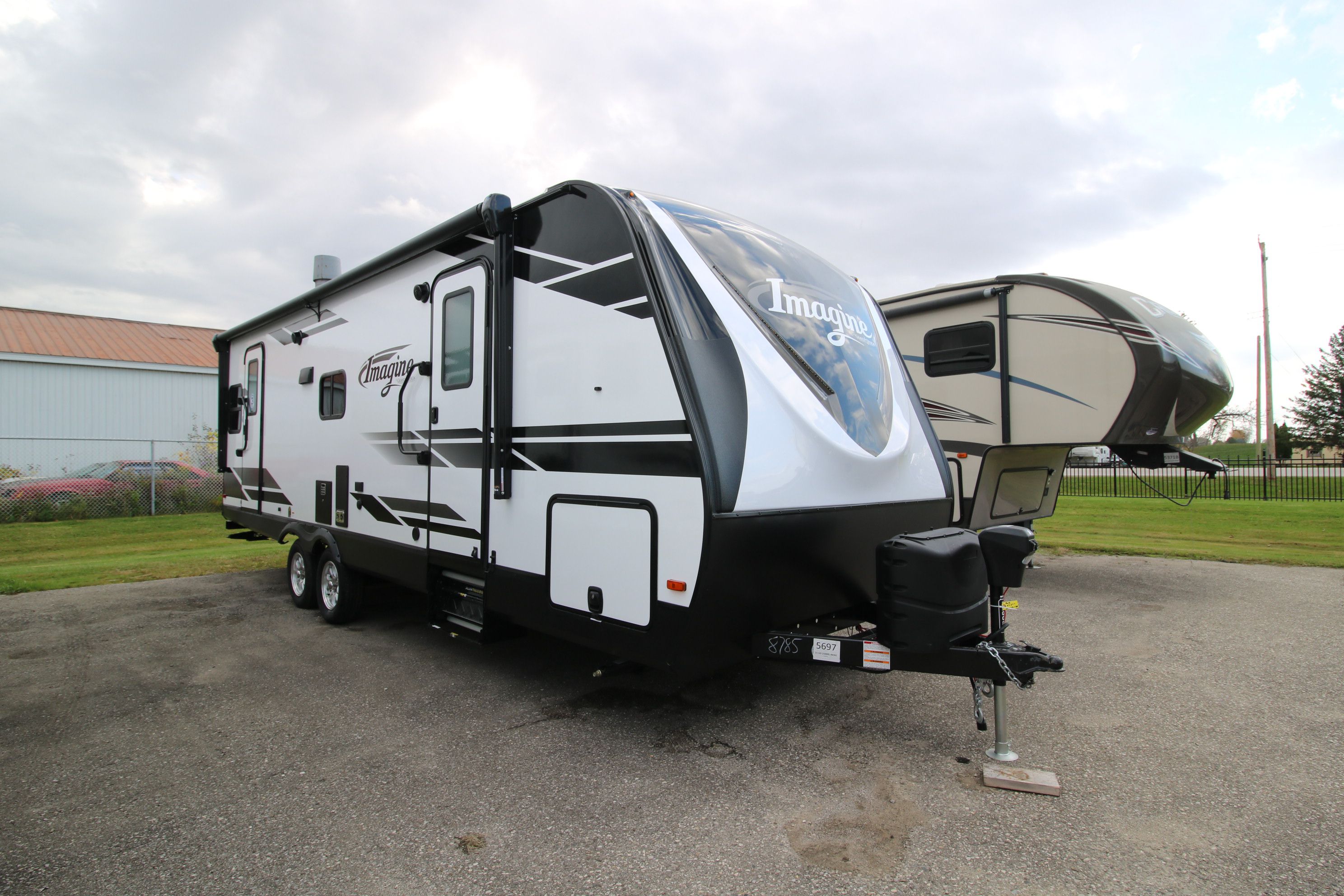 25 ft imagine travel trailer