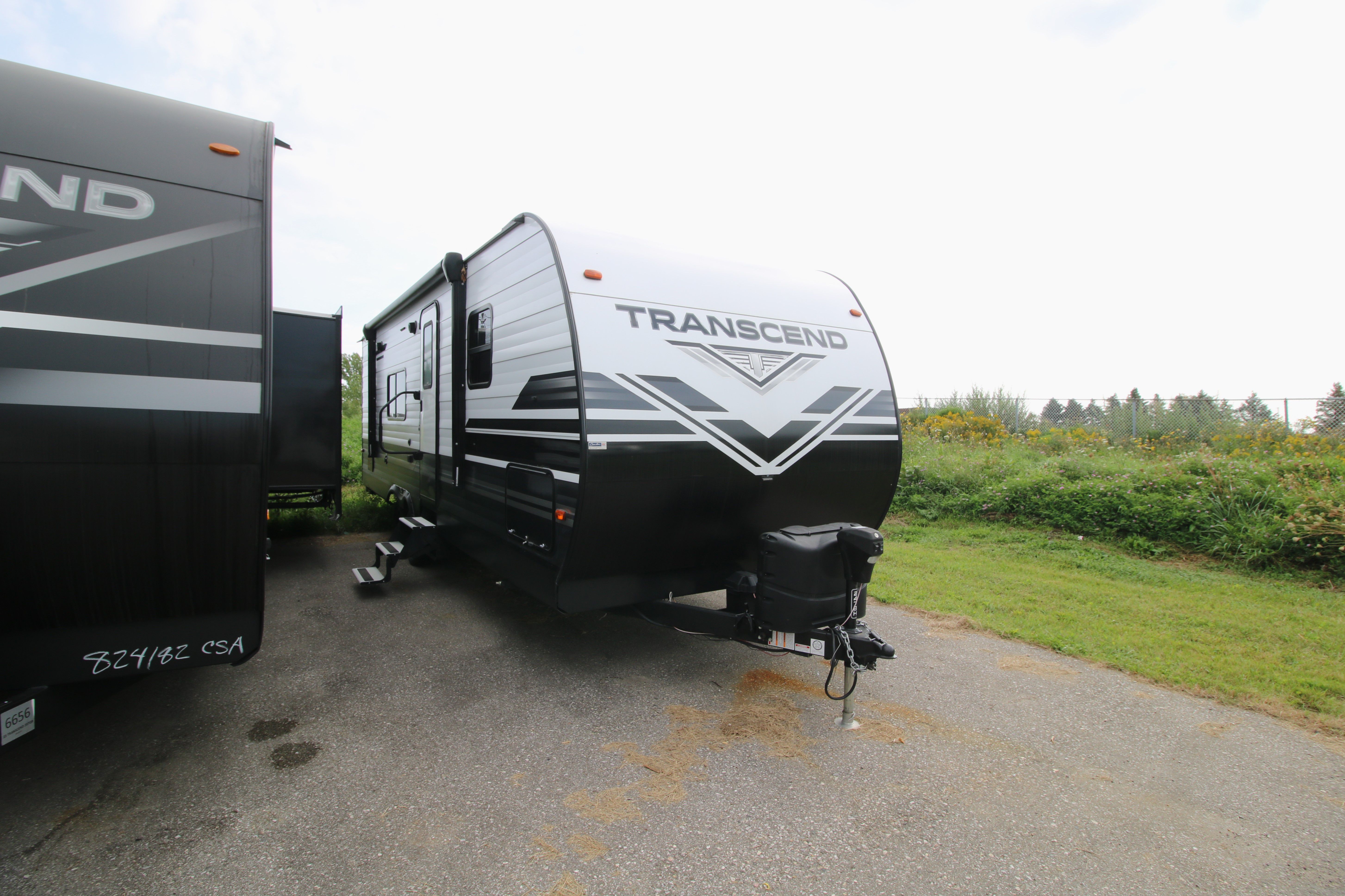 Photos  2021 Grand Design Transcend Travel trailer Rental in