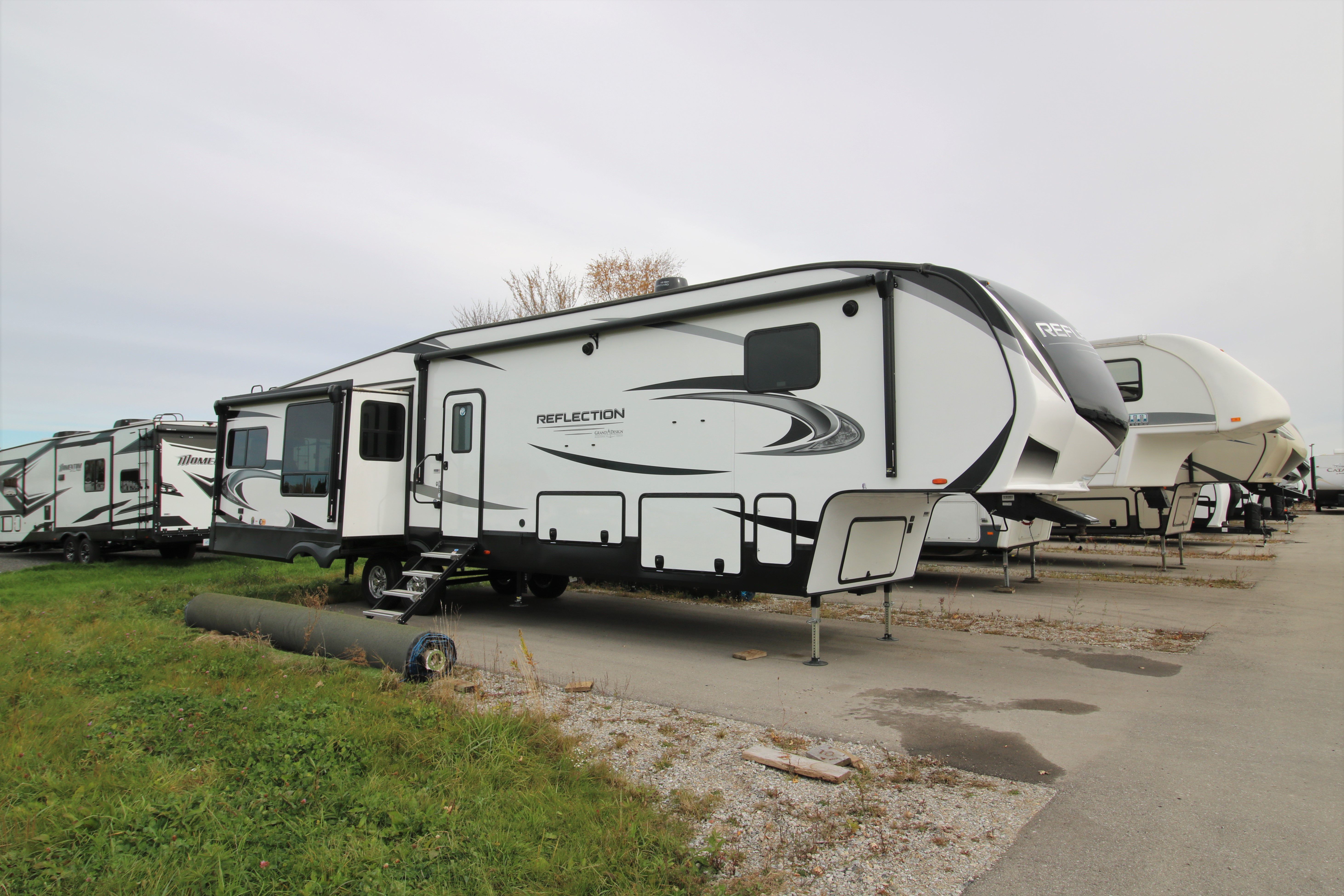 Reflection Travel Trailers - Airstreams | Campers London | Travel Trailers for  sale