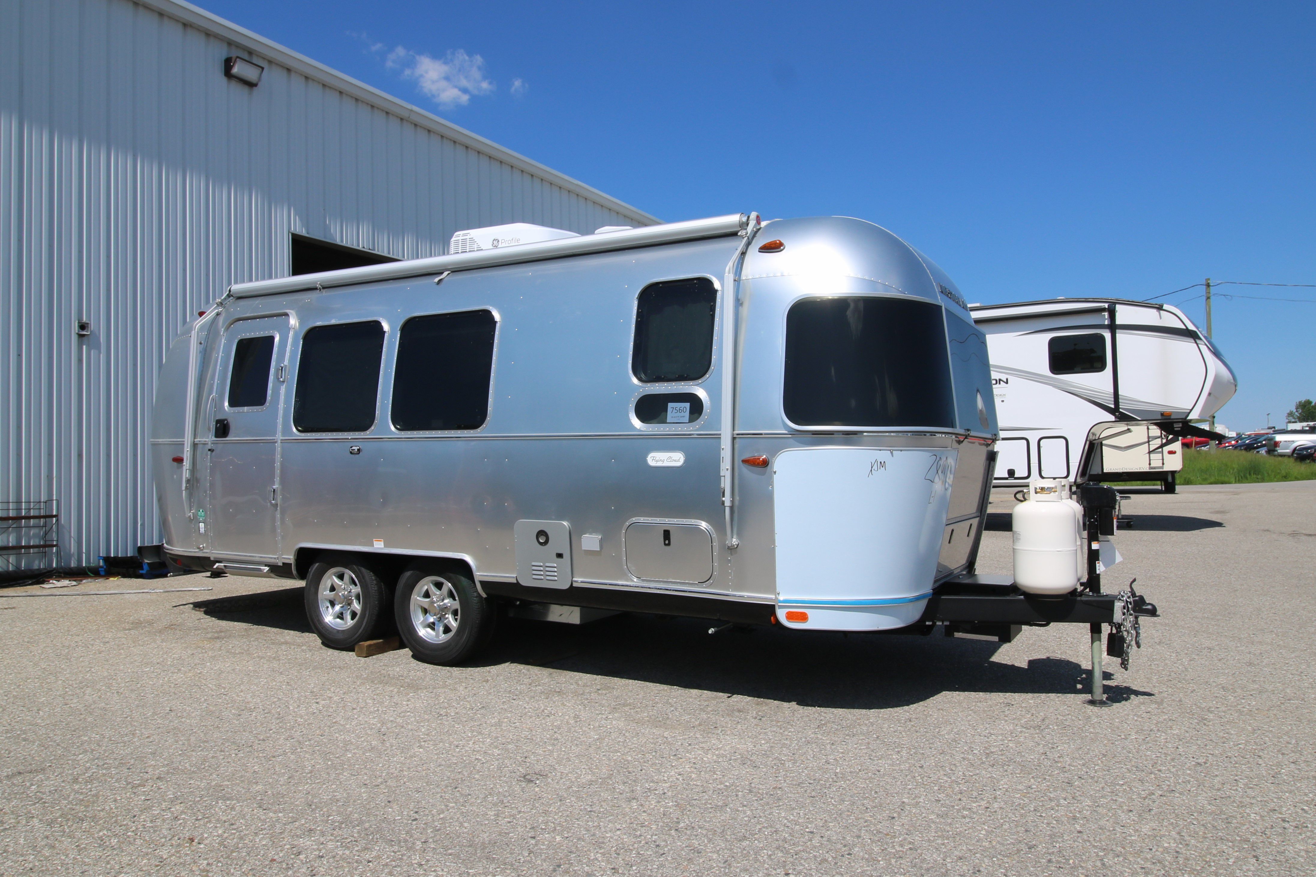2024 AIRSTREAM AIRSTREAM FLYING CLOUD 23FB TWIN Airstream of Ontario