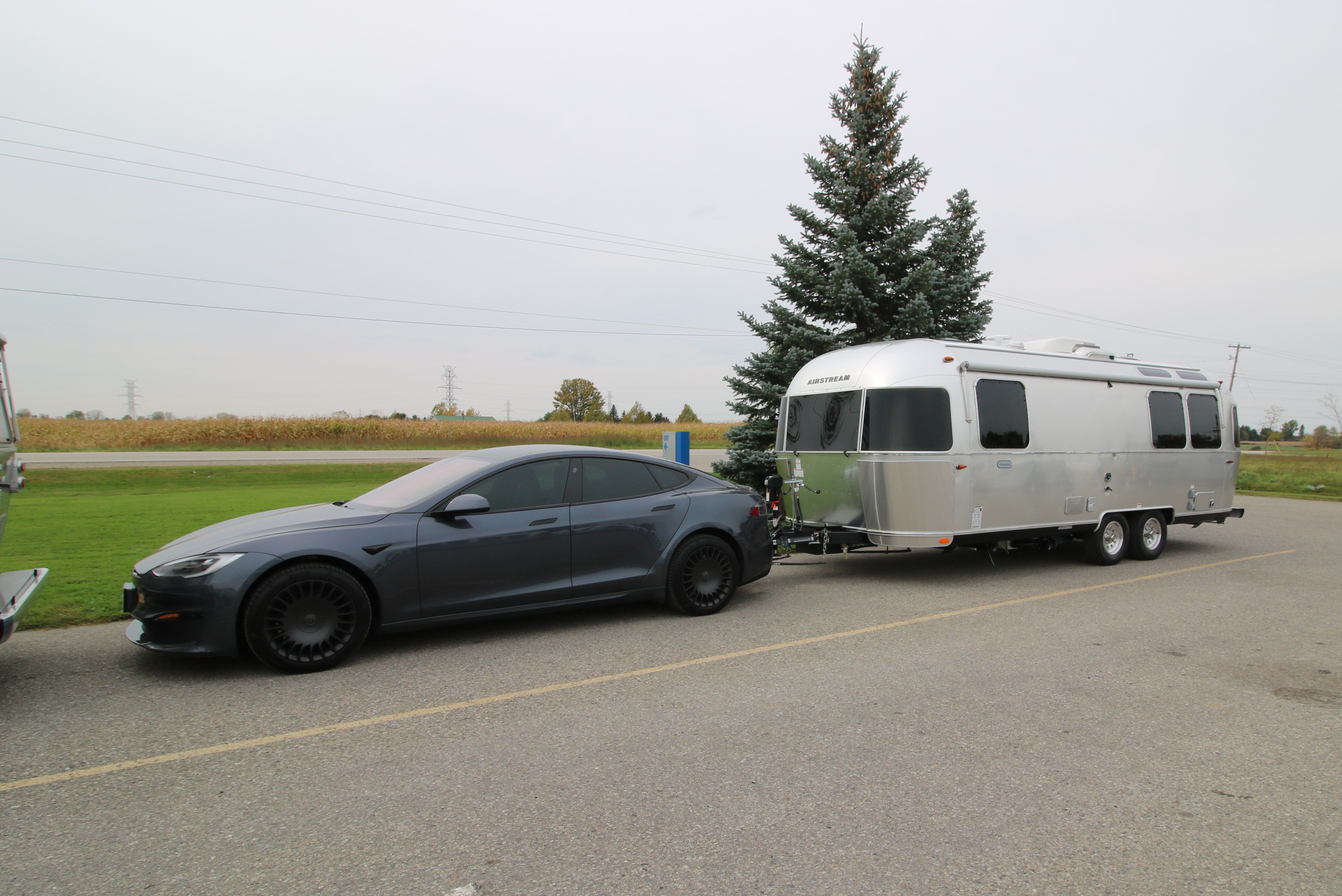 2025 AIRSTREAM AIRSTREAM GLOBETROTTER 25FBQ Airstream of Ontario