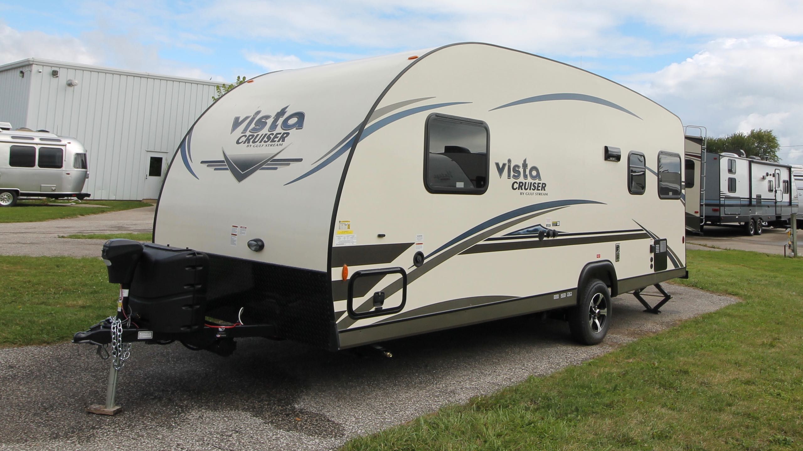 small 19 ft travel trailer