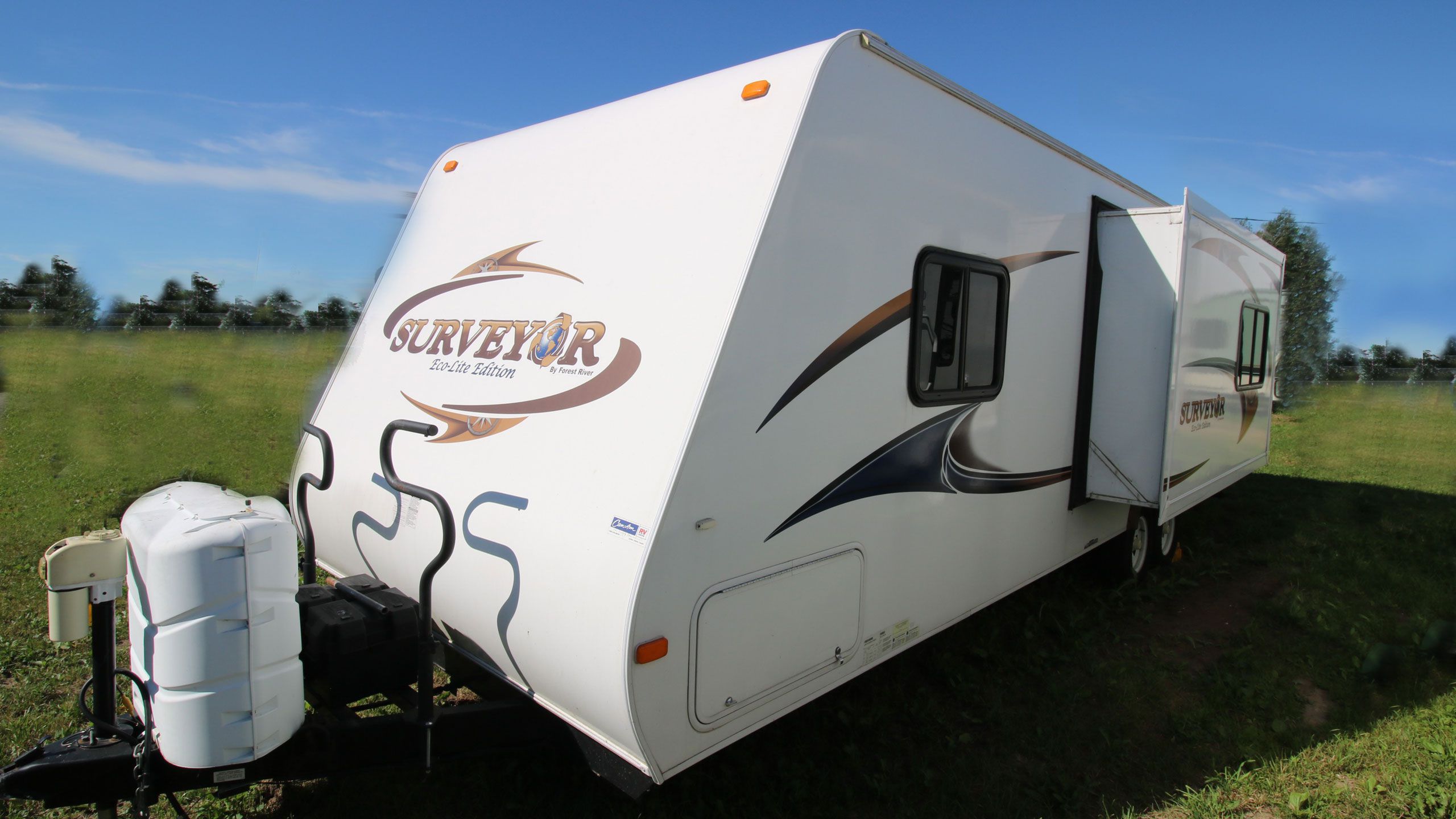 surveyor travel trailers