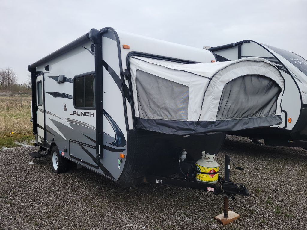 2018 Starcraft RV launch 16rb