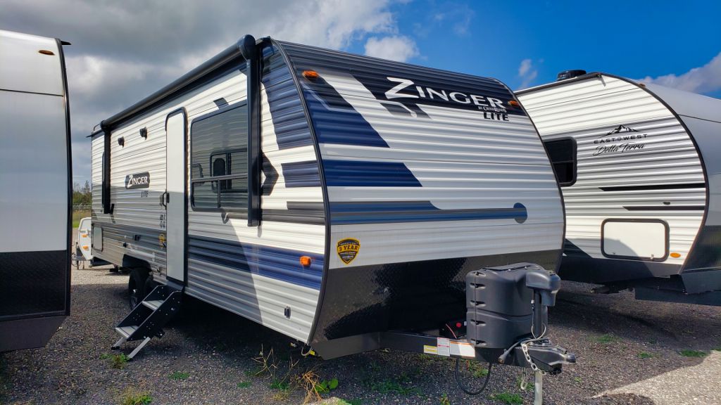 2021 CROSSROADS ZINGER 259FL