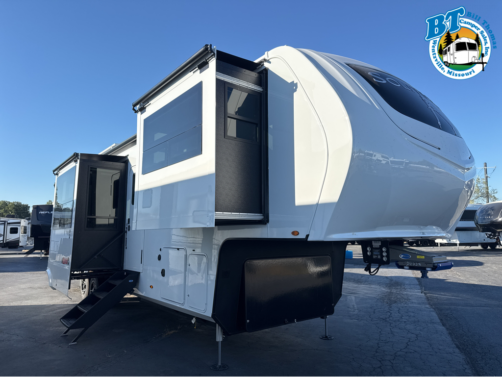 2027 SOLITUDE 380FL