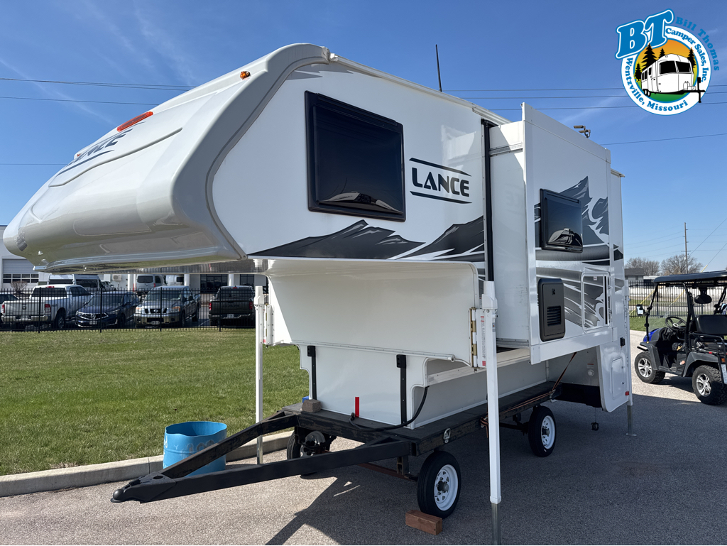 2025 LANCE 1062