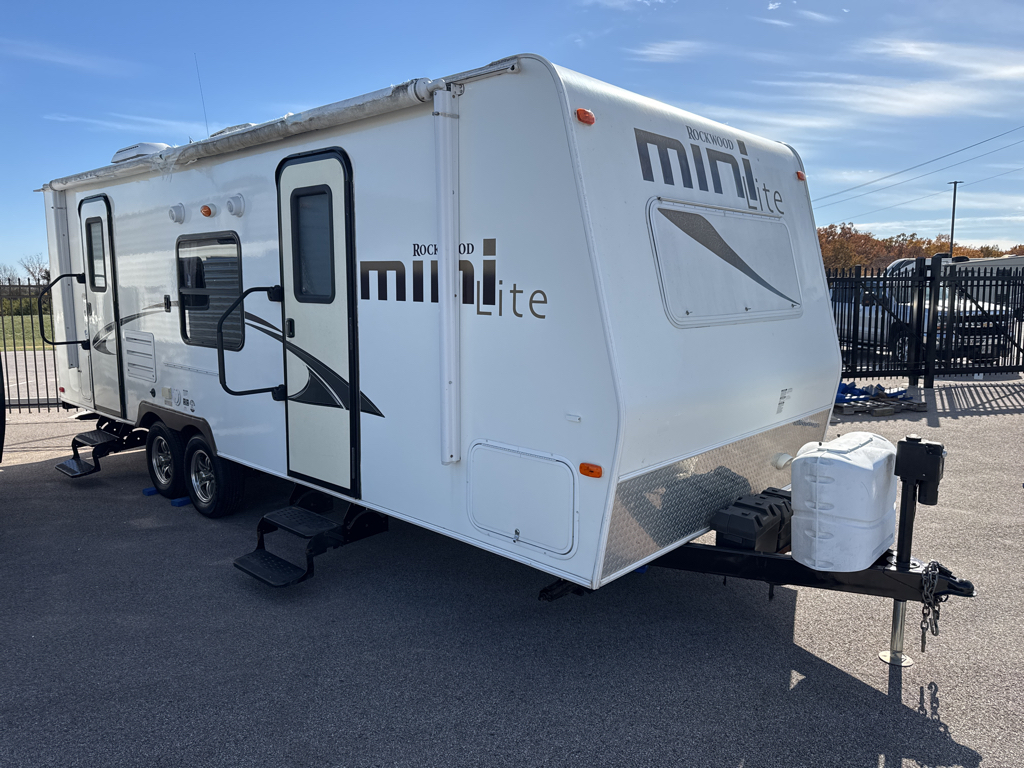 2014 ROCKWOOD MINI 2502S