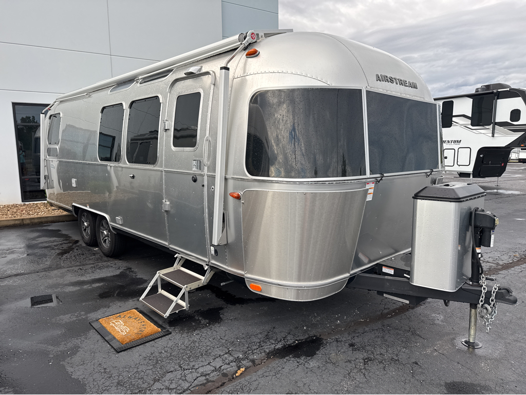 2023 POTTERY BARN 28RB QUEEN