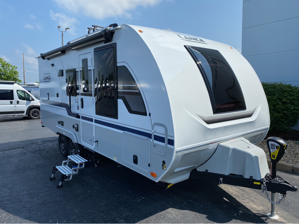 2016 Airstream Flying Cloud 25rb QUEEN Bill Thomas Camper Sales