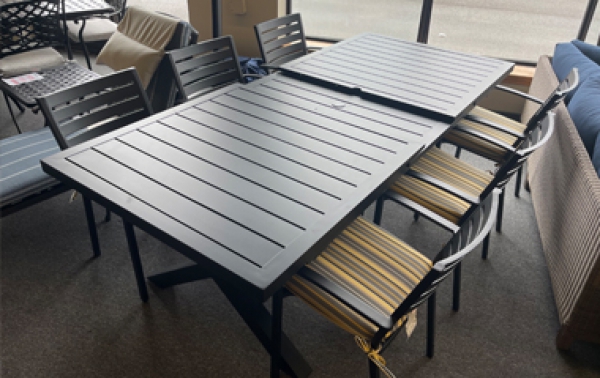 Canyon EXTENDING Dining Set
