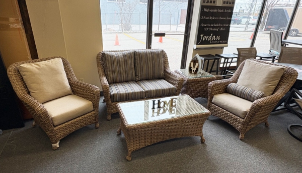 Captiva Loveseat Grouping (5 Pieces)