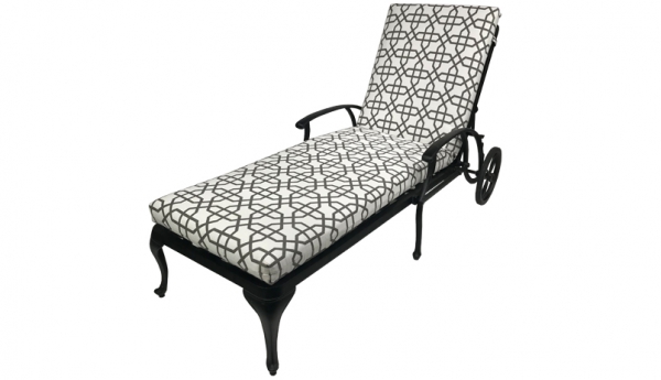 Classic Chaise Lounger