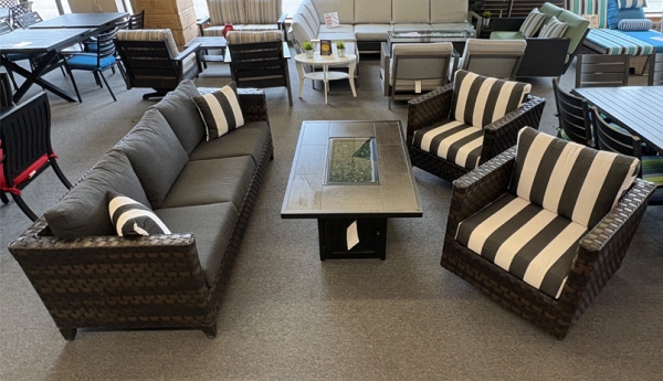 Hampton Grouping (3 Pieces)