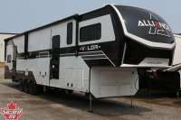 2026 ALLIANCE VALOR 40V13 - West Lincoln RV Details page