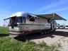 Image 4 of 26 - 1994 AIRSTREAM CLASSIC LIMITED 34RBQ - CAN-AM RV