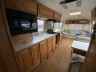 Image 12 of 22 - 1997 AIRSTREAM CLASSIC 34RB TWIN - CAN-AM RV