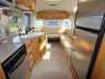 Image 13 of 22 - 2007 AIRSTREAM CLASSIC LIMITED 27FBT - CAN-AM RV