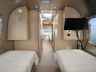 Image 18 of 21 - 2017 AIRSTREAM FLYING CLOUD 27FBT - CAN-AM RV