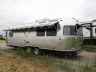 Image 3 of 19 - 2025 AIRSTREAM GLOBETROTTER 27FBQ - CAN-AM RV